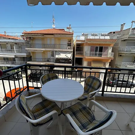 Family Maisonette Near The Sea