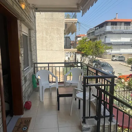 Family Maisonette Near The Sea Flogita