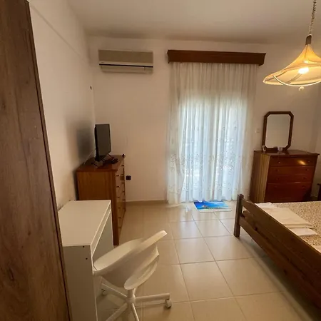 Family Maisonette Near The Sea Semesterbostad Flogita