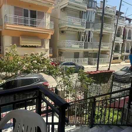 Family Maisonette Near The Sea *