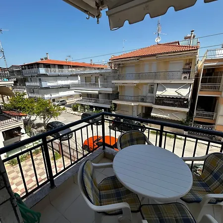 Family Maisonette Near The Sea * Flogita