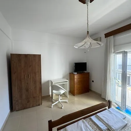 Family Maisonette Near The Sea Semesterbostad *