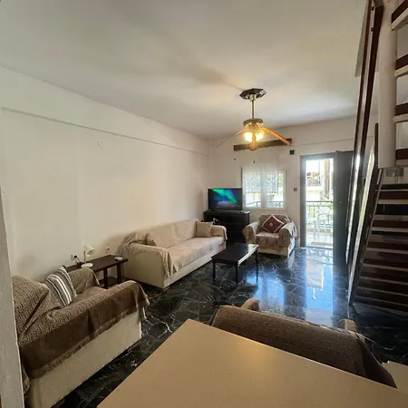 Family Maisonette Near The Sea * Flogita