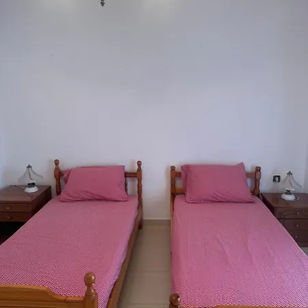 Family Maisonette Near The Sea *